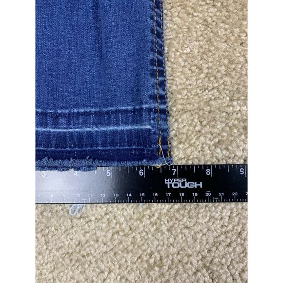 Rue21 Cropped Jeans Women's Size 3 / 4 REG Blue Distressed #652 - Picture 12 of 13